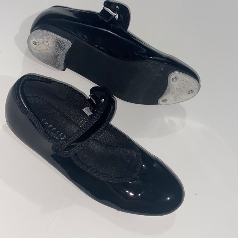 Tap shoes